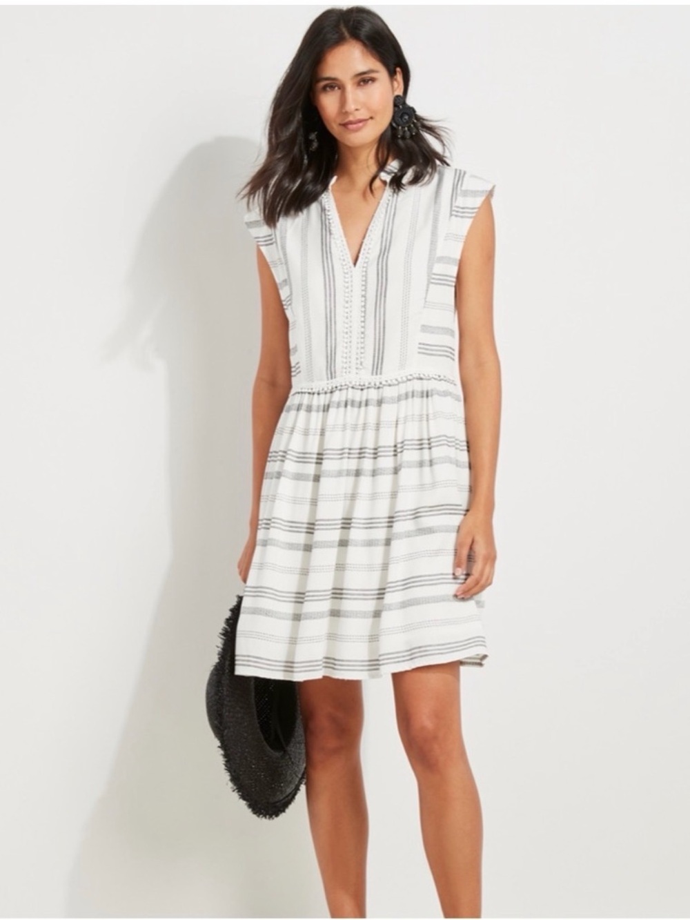 Vineyard Vines White Dress with Black Stripe Mini